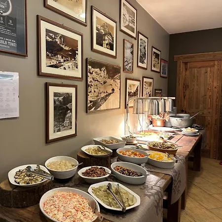 فندق Astoria بيريوِل تْشيرفينيا